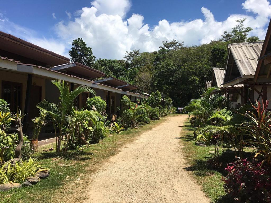 Klong Khong Garden Hotel Koh Lanta Bagian luar foto