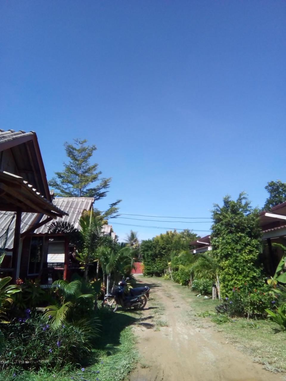 Klong Khong Garden Hotel Koh Lanta Bagian luar foto