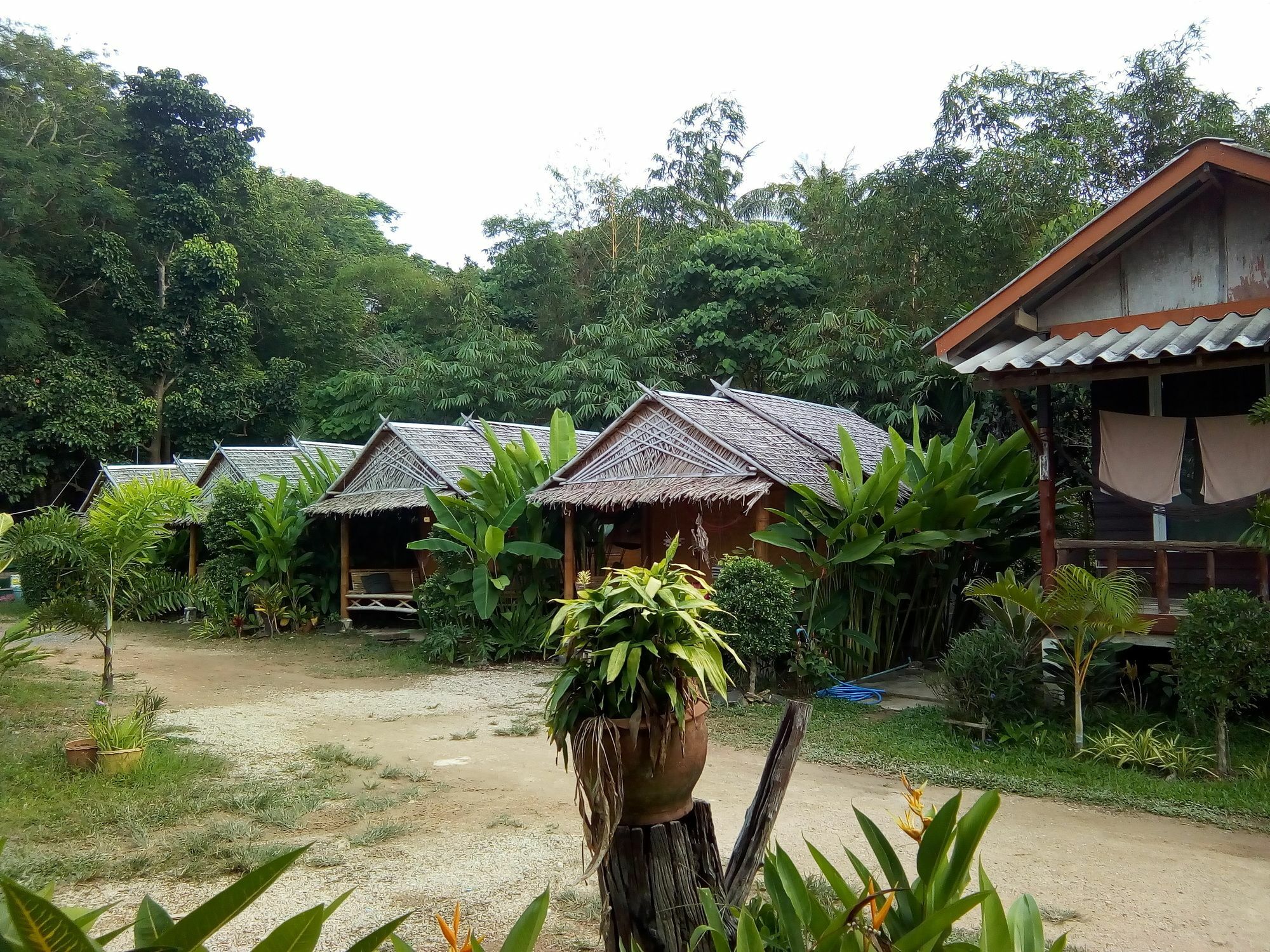 Klong Khong Garden Hotel Koh Lanta Bagian luar foto